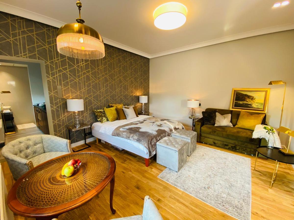 The Secretary'S Apartment In Oliva Gdansk Luaran gambar